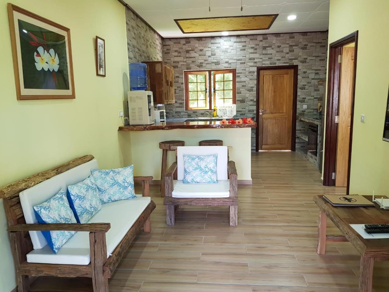 La Passe Holiday Villa 라디게 외부 사진