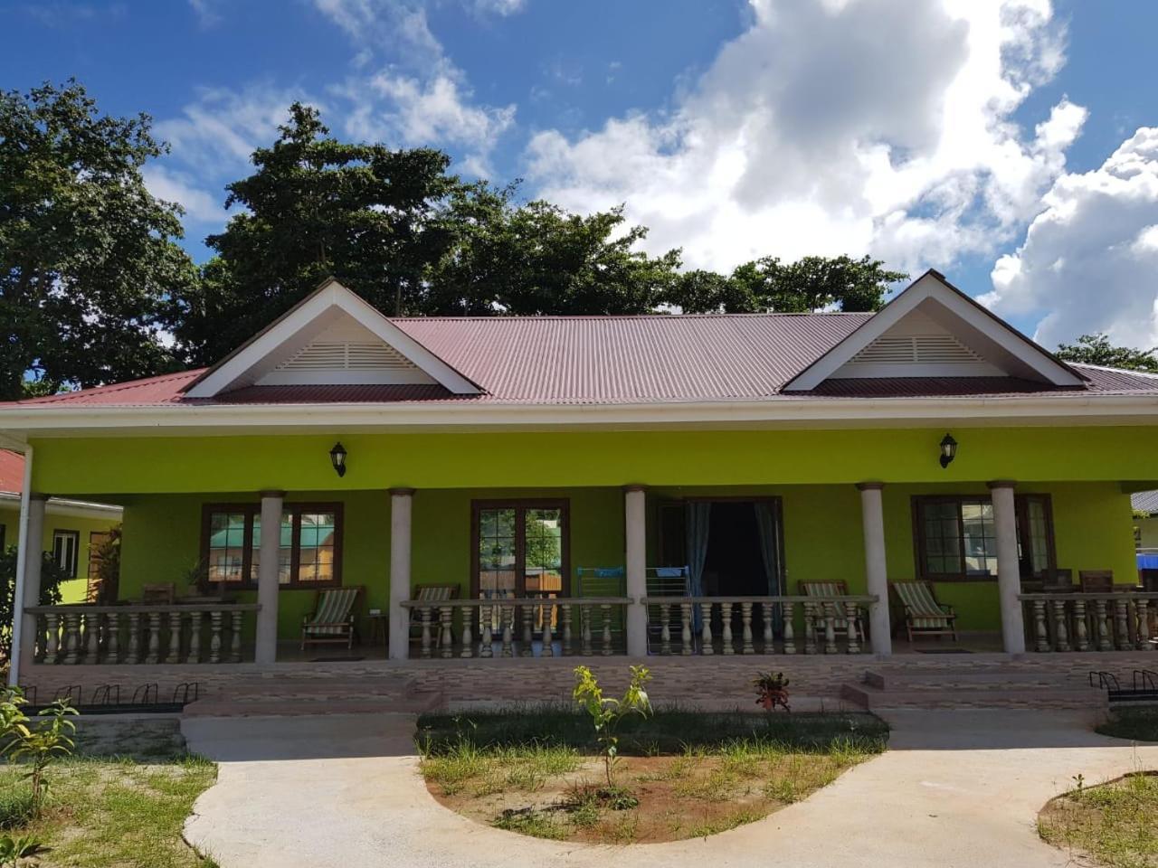 La Passe Holiday Villa 라디게 외부 사진